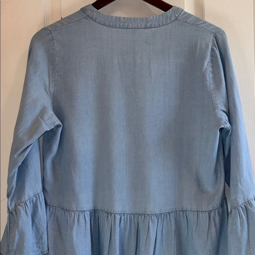 AMISU LIGHT BLUE DENIM DRESS TWO TIERED V NECK 3/4β BELL SLEEVES BOTTOM RUFFLE - Picture 11 of 16